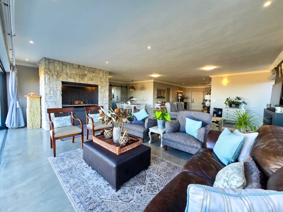 2 Bedroom Property for Sale in Stilbaai Oos Western Cape
